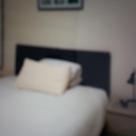 Kings Arms Hotel Farnworth المظهر الخارجي الصورة